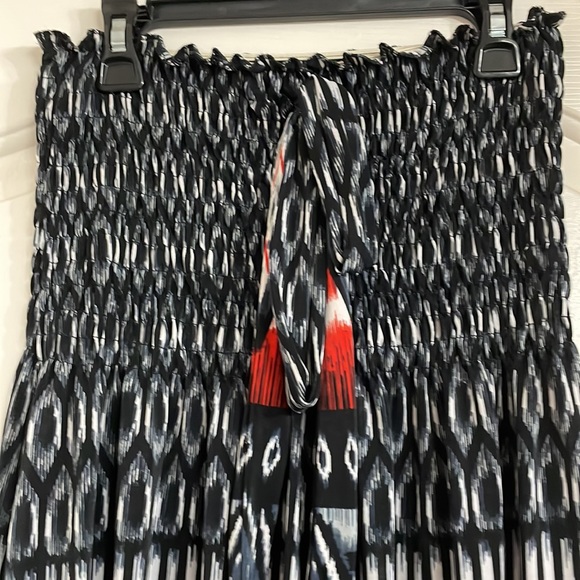 Gorgeous Women’s Halter Strapless Dress - Picture 5 of 8